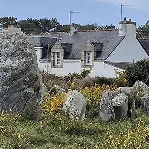 Maison Vue Sur Les Alignements De - Les Glycines Vakantiehuis